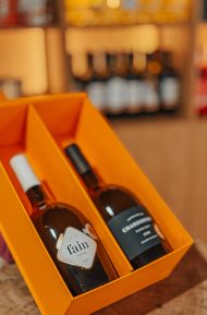 Cutie premium 2 sticle - FAIN 2023 & Chardonnay barrique 2024 - imagine 2